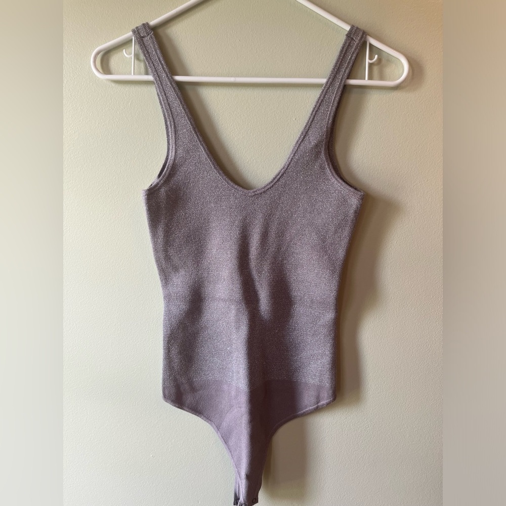 Abercrombie & fitch sleeveless bodysuit  Size Small  Silver/tan